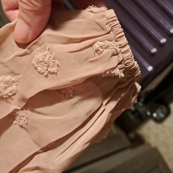 β€οΈπHPπNew Ruffled Swiss Dot Split Neck Ruffle Babydoll Blouse - Picture 16 of 16